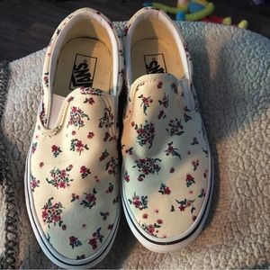 Vans ditsy floral slip in wm size 9